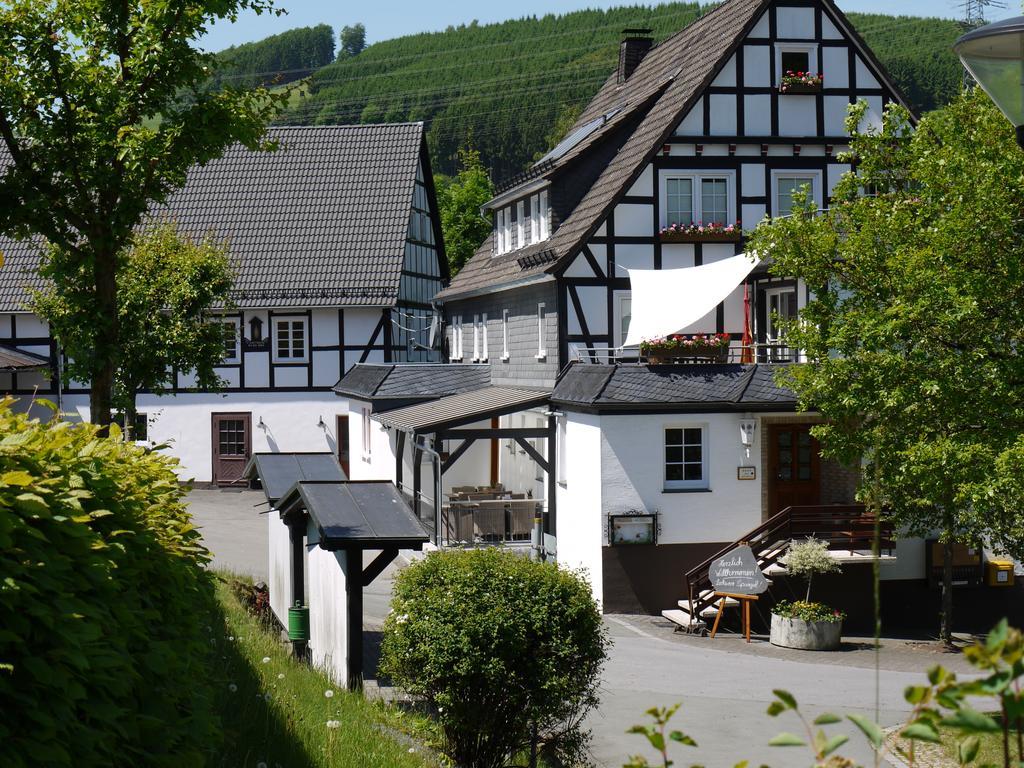 Gasthof Zur Post Schmallenberg Exterior photo